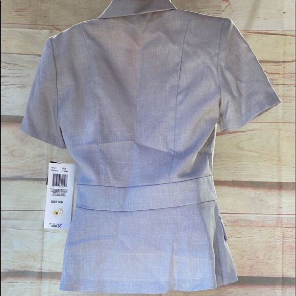 Ladies sz 5/6 button top NWT by Breaking Loose - Picture 3 of 7